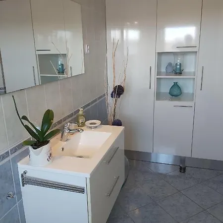 בית נופש House Lilija זאדאר