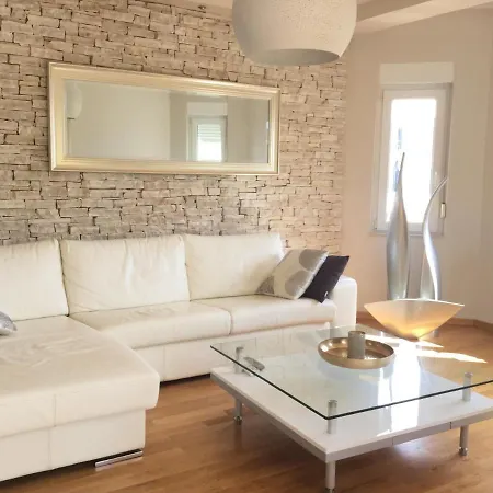 House Lilija Holiday home